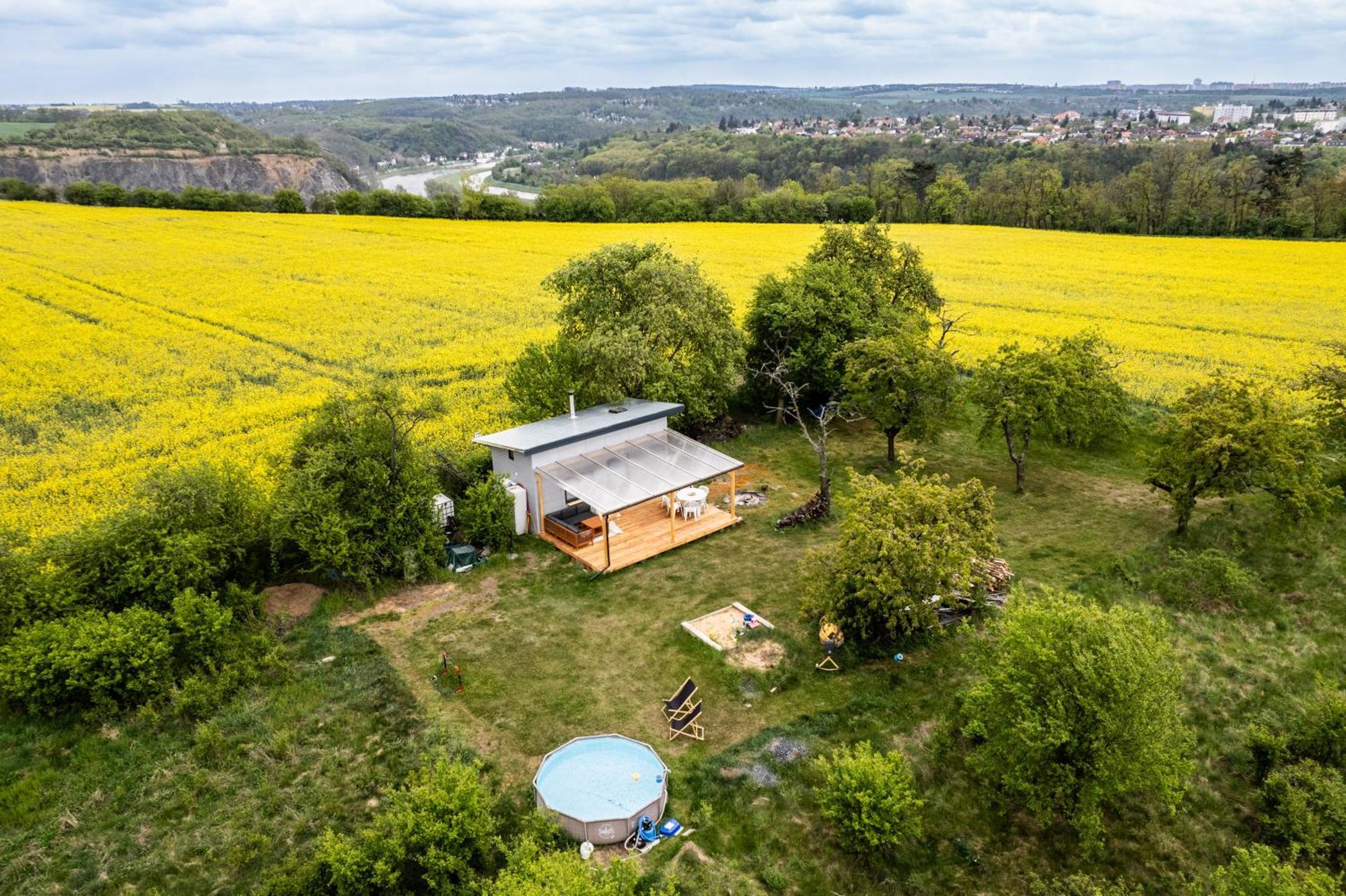 Tiny House - Chatka V Rezi U Prahy Husinec  Exterior photo